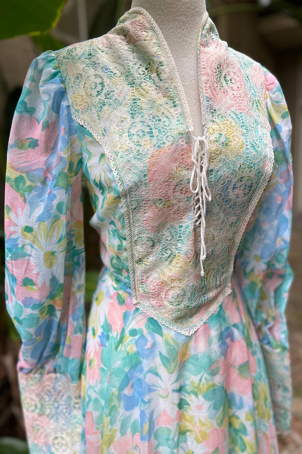 Vintage 1970s Gunne Style Floral Maxi Dress