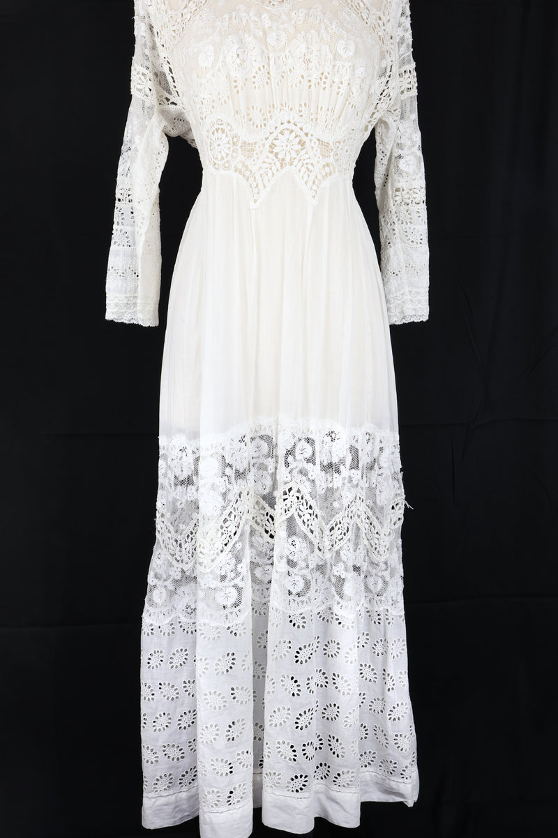 Vintage 1910s White Lace Dress Vintage 1910s White Lace Dress