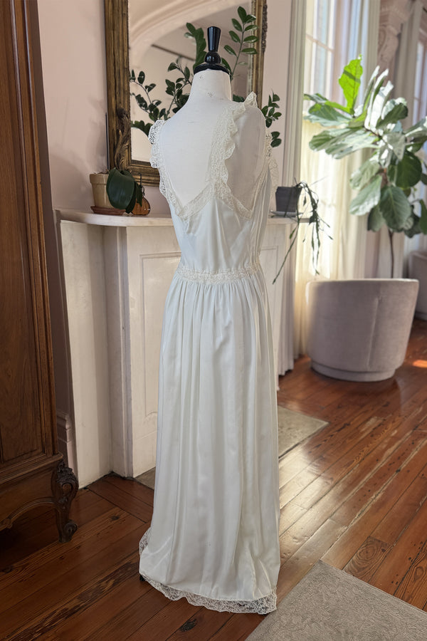 Vintage 1940s Satin and Lace Gown - Size M/L