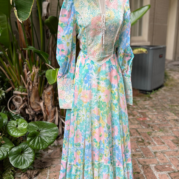 Vintage 1970s Gunne Style Floral Maxi Dress Vintage 1970s Gunne Style Floral Maxi Dress