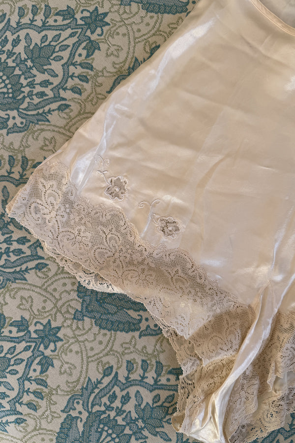 Vintage 1930s/40s Satin Ivory Tap Shorts - Size XS