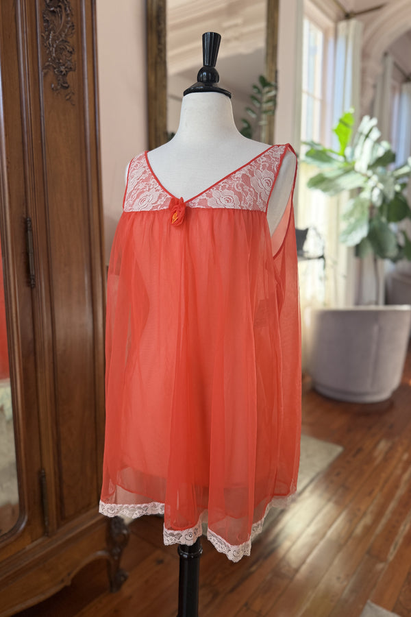 Wow! Vintage 1950s/60s Babydoll Gown - Size S/M