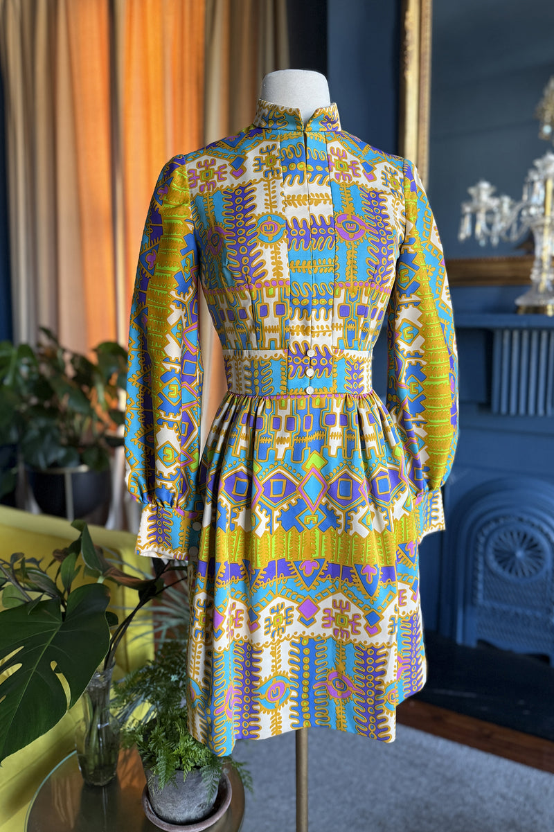 Vintage 1970s Aztec Pattern Dress Vintage 1970s Aztec Pattern Dress