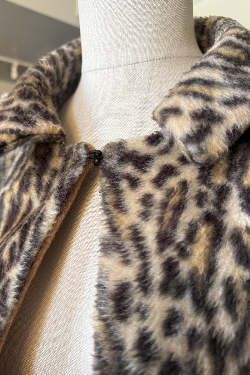 Vintage 1950s/60s Faux Fur Leopard Cape
